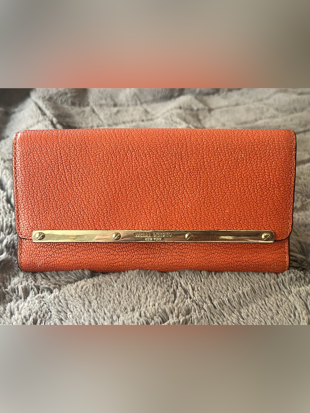 Henri Bendel orange & Gold Trifold Leather Wallet Zip Pocket 7.5" x 4" (bags26) - Picture 2 of 8